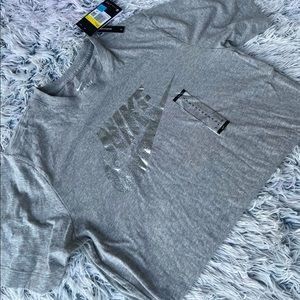 Nike Shirt NWT